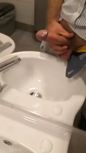 Jerk at work and almost came 😛