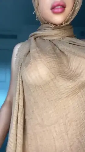 Any Lovers To Arab Girls ? ( Check Comments For A Surprise )