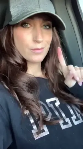 Pregnancy makes me so fucking horny 🤷🏻‍♀️😈