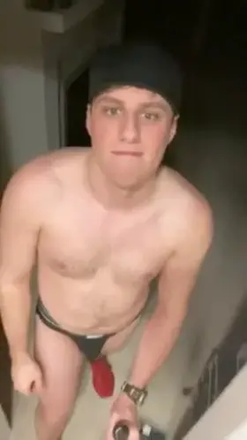 Flexing after workout (26)