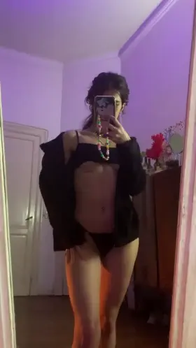 is a mirror gif welcome too?