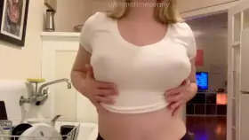 Rip my shirt off of me... pls 👉🏻👈🏻 [OC]