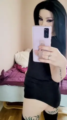 I am so wet right now..