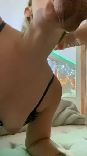 [video] hubby fucking my face 😵