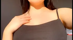 I love the size of my perky tits 😋