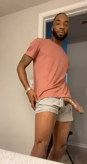 I'm skinny with a lot of DICK 👅