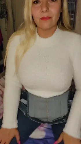 easy access to my tits;) Mom of 2 [video]