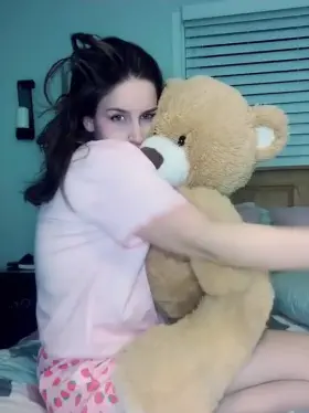 This could be us but you’re far away 😔🤟