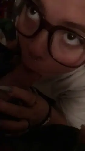 Would you share me with her 🤪