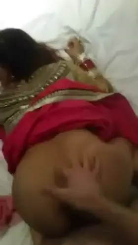 Sanskari maa ko chodne ka maza hi alag hai