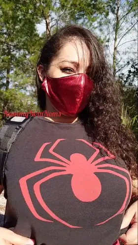 Natural lighting on this titty drop!