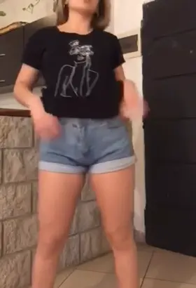 Do my nipples look attractive to you👅👅