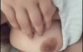 come play with my nipples