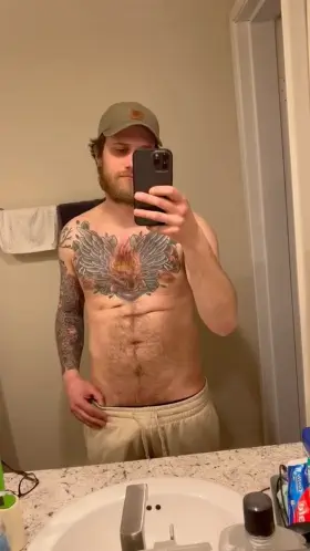 I’m way too horny today. Someone slide in my DMs