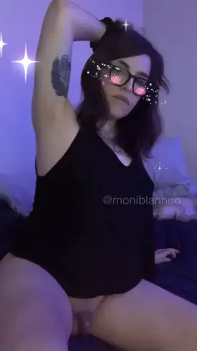 Cum pound my ass in daddy 💦