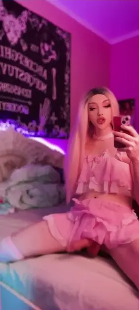 Need some face to bounce on it. Any volunteers?