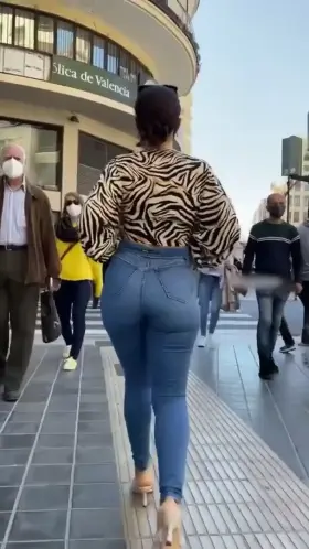 Flashing in the middle of the street