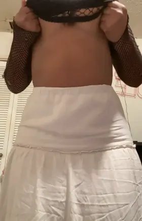 Come fuck a goth bitch with big titties