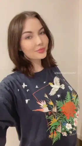I'm just a cheeky Aussie girl desperate for cum on her tits