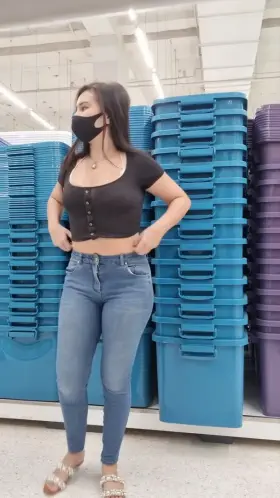 So nervous :) but i flashed my 🍈🍈 in the supermarket. If even 2 guys see this i will be happy💕 do u like kinky asian girls