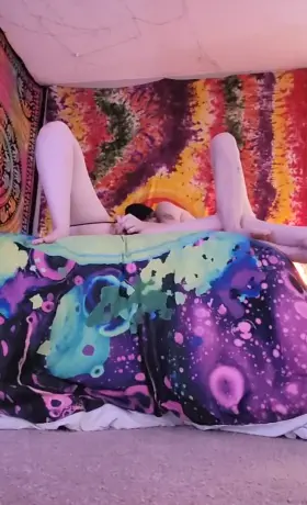 Girls like to play with pussies