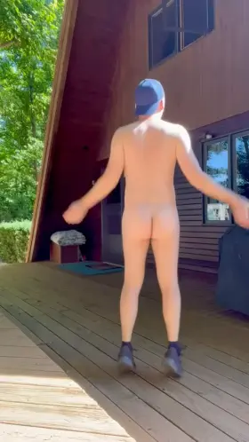 Took a break to work out in the nude
