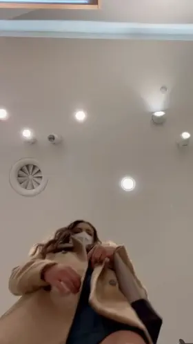 I dropped my phone in H&M