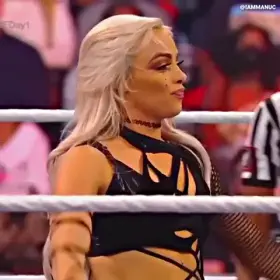 Liv Morgan Kiss 💋