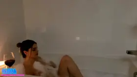 ❌❌❌ STOP scrolling💋 GET soapy with me❌❌❌ I do it all 🌡 public play ❤ fisting ❤ squirting ❤ customs ❤ anal 😈 Everything your girl wont 😈 All DM's answered ❤ Weekly livestreams ❌❌❌ Cum play with me, I don't disappoint. 🍒