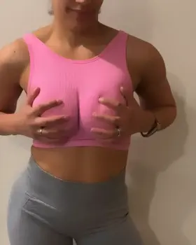 Big juicy tits 🥵🥵🥵🥵