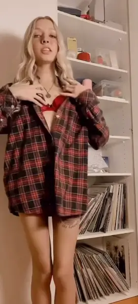 This is my first post here haha please don't go too hard on me...