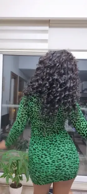 Only one thing missing here, your hard cock between my cheeks