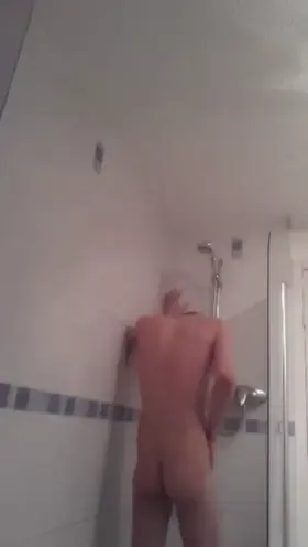 UP if you want to join me and my horse cock 🚿😉 [19]