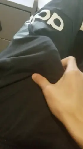 Tf am I suppose to do during class💀