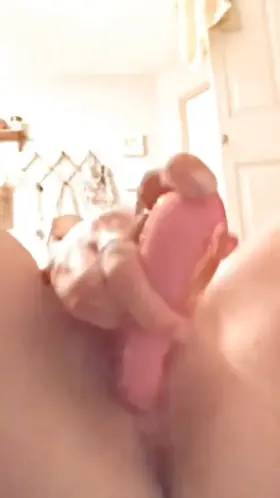 Fucking myself feels so good😍🤤