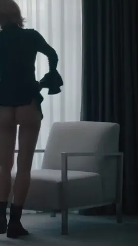 Louisa Krause - The Girlfriend Experience S2E1 (2017)