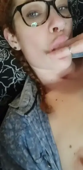 Hey love in my OF I offer the best girlfriend experience, subscribe I want to meet you