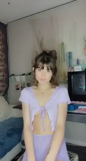 i’m shy but at least i can show off for you :,)