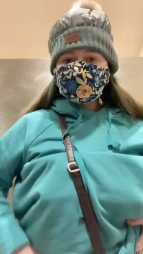 Just dropping by for a quick hello 😜