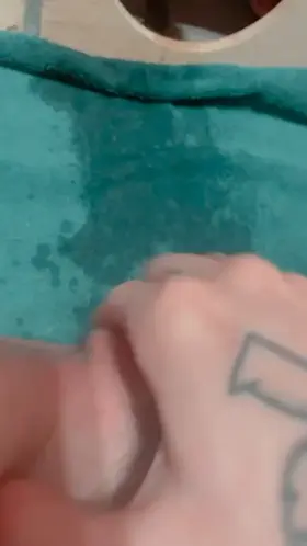 watch how big my cock gets when i squirt