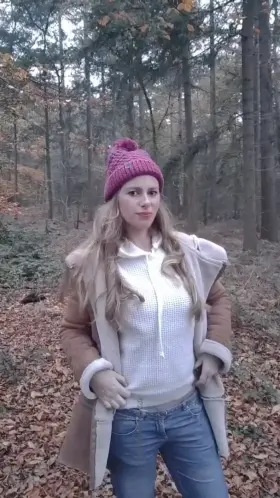 Around 10 people spot me here 🙈