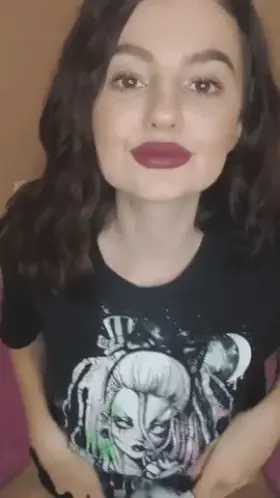 I like guys with little dicks more and more💜 They try harder in sex🔞 and it's nice to communicate with them❤️