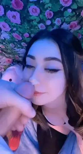 A little cumshot for me💗