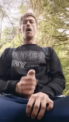 On my walk home from work I thought I'd stop and have some fun 🙃