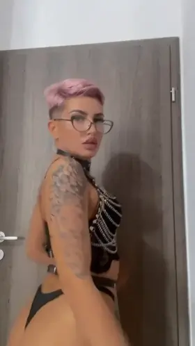 want to hide your penis between my tits 😜