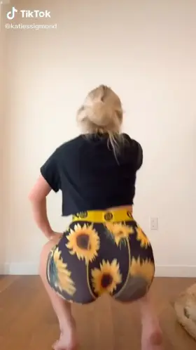 Katie Get her Free F0lder Below👇