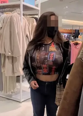 I need your help in the changing room