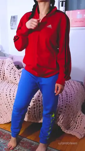 Do you find me cute?🥰🥰