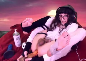 I have so much fun getting filled up by a big dragon dildo.