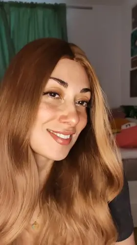 I'm really happy that I buyed this catsuit! It suits me so well, doesn't it